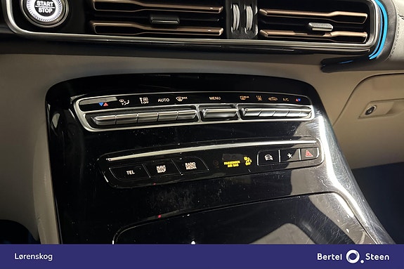 Mercedes-Benz EQC400 26 of 30