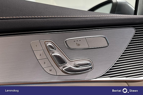 Mercedes-Benz EQC400 13 of 30