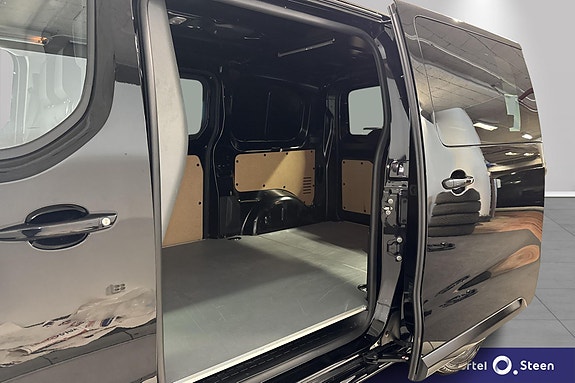 Opel Vivaro-e 12 of 26