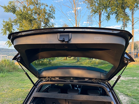 Volkswagen Golf VII 24 of 28