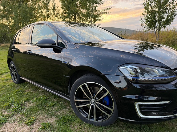 Volkswagen Golf VII 5 of 28