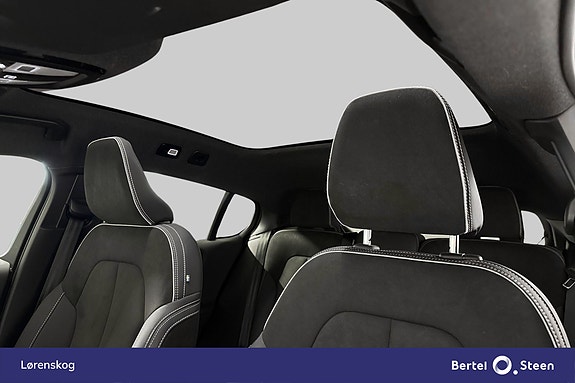 Volvo C40 10 of 29