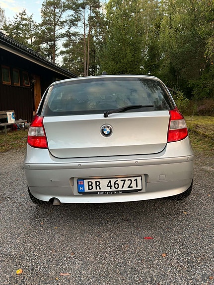 BMW 120d 5 of 7