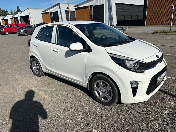 Kia Picanto 3 of 12
