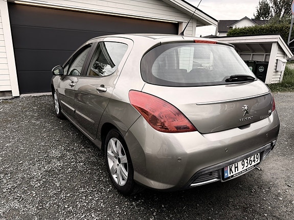 Peugeot 308 3 of 11