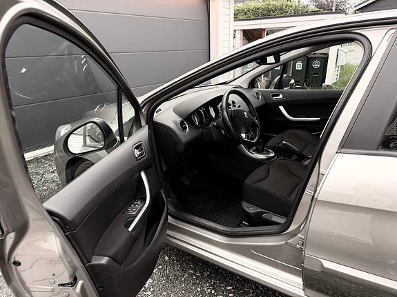Peugeot 308 9 of 11