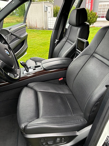 BMW X5 17 of 30