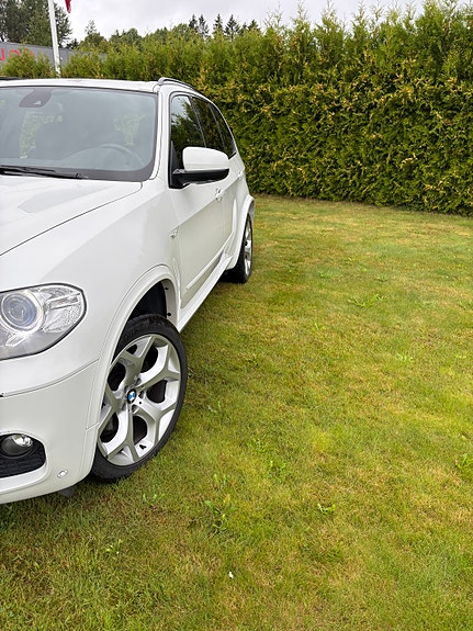 BMW X5 4 of 30