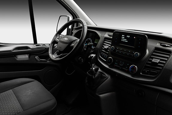 Ford Transit Custom 24 of 25