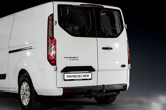 Ford Transit Custom 7 of 25