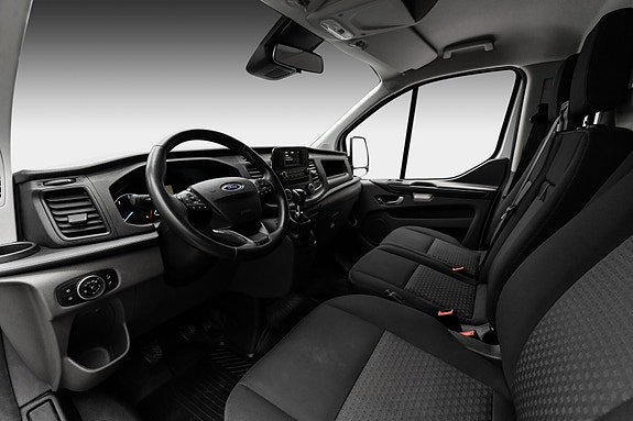 Ford Transit Custom 21 of 25