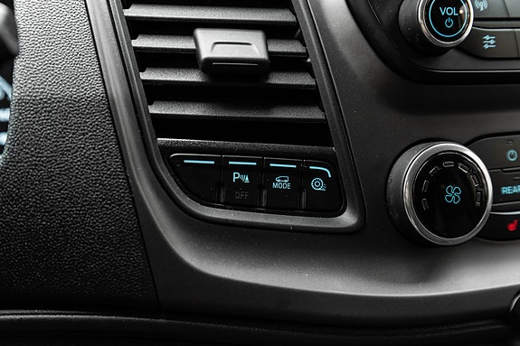 Ford Transit Custom 16 of 25