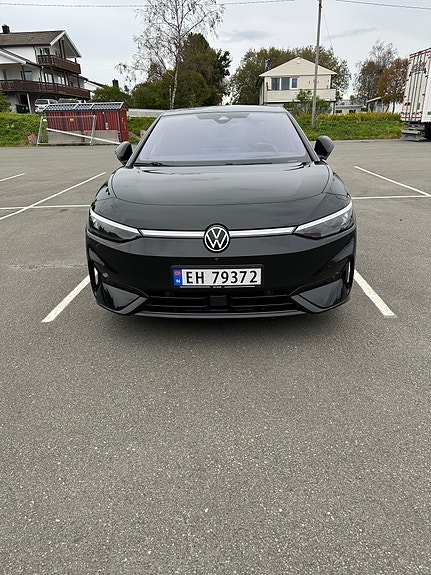 Volkswagen ID.7 4 of 12