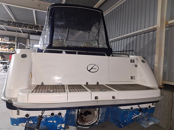 Aquador 25  Selges uten motor(Henger Følger Ikke Med) 2 of 18