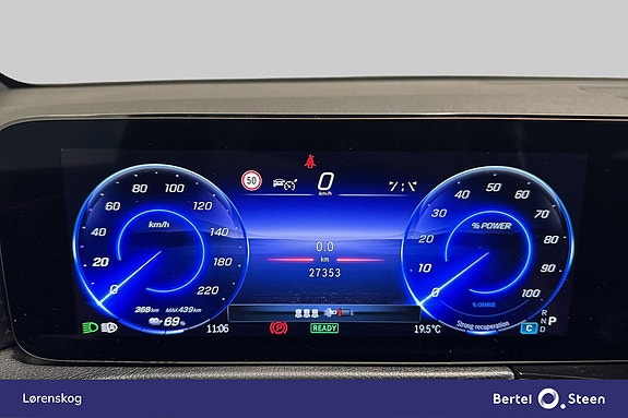 Mercedes-Benz EQB250 17 of 28