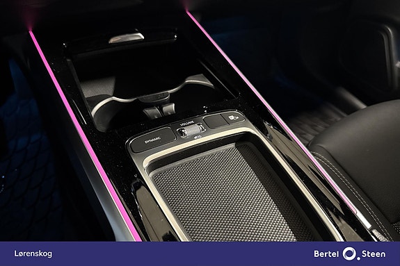 Mercedes-Benz EQB250 24 of 28