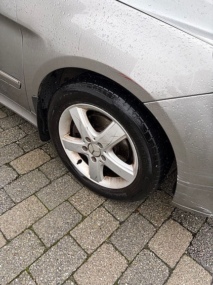 Mercedes-Benz B180 d 11 of 17