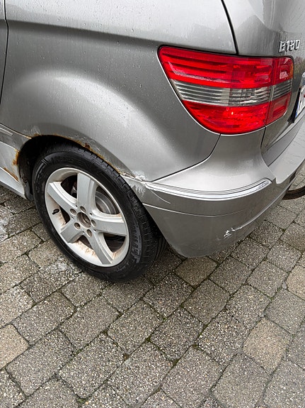 Mercedes-Benz B180 d 8 of 17