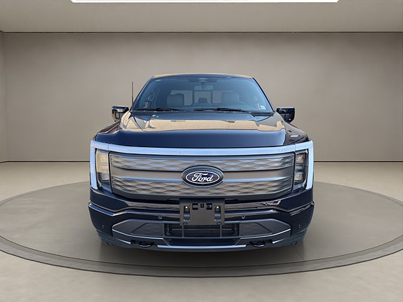 Ford F-150 2 of 24
