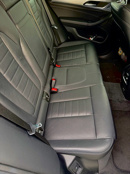 BMW iX3 24 of 28