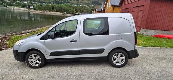 Peugeot Partner 11 of 13