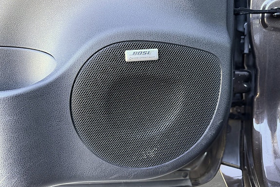 Nissan Leaf 25 of 25