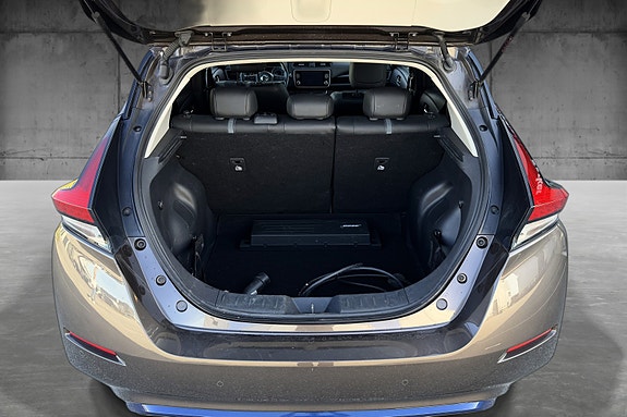 Nissan Leaf 22 of 25