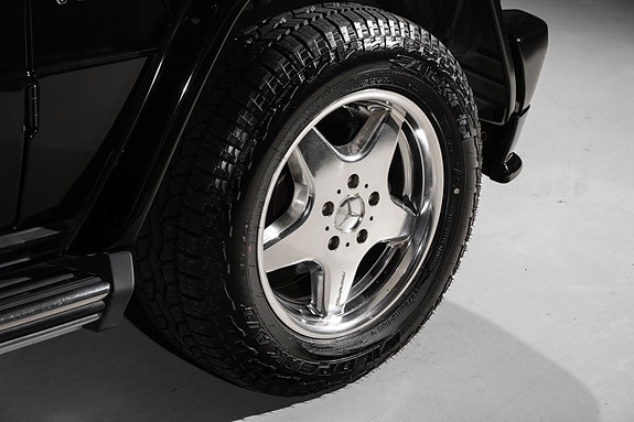 Mercedes-Benz G55 12 of 30