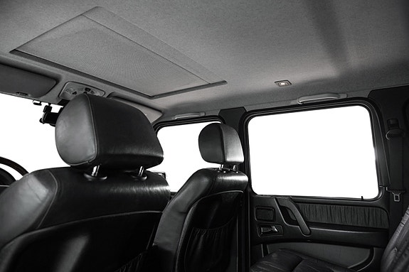 Mercedes-Benz G55 29 of 30