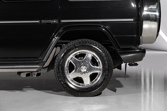 Mercedes-Benz G55 11 of 30