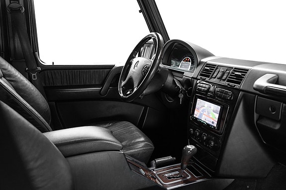 Mercedes-Benz G55 25 of 30