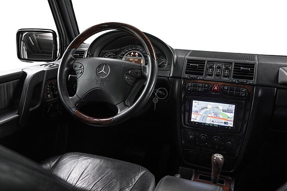 Mercedes-Benz G55 20 of 30
