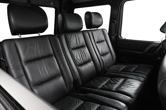 Mercedes-Benz G55 27 of 30