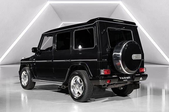 Mercedes-Benz G55 2 of 30
