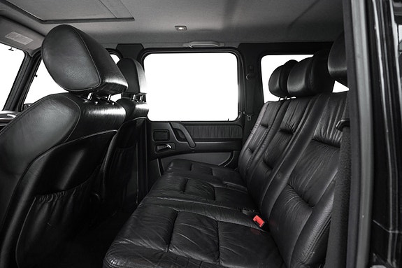 Mercedes-Benz G55 28 of 30
