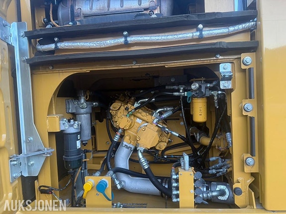 Cat 326F 21 of 28