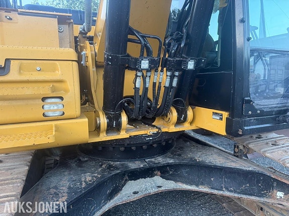 Cat 326F 6 of 28