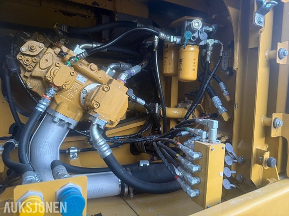 Cat 326F 22 of 28