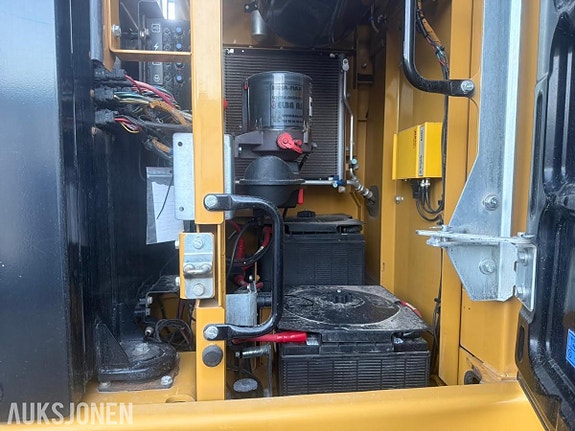 Cat 326F 12 of 28