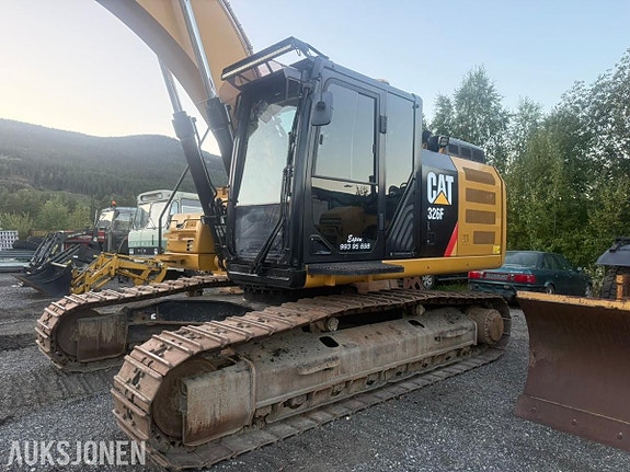 Cat 326F 2 of 28