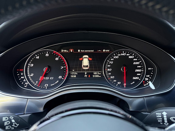 Audi RS6 23 of 30
