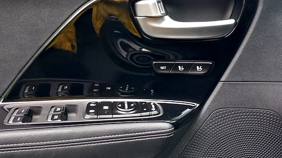 Kia Niro 5 of 30