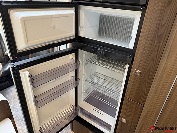 Hymer B 790 ML-HYDRAULISKE STØTTEBEN-AC I BODEL-STOR BATTERIPAKKE-INVERTER-HENGERFESTE++ 25 of 30