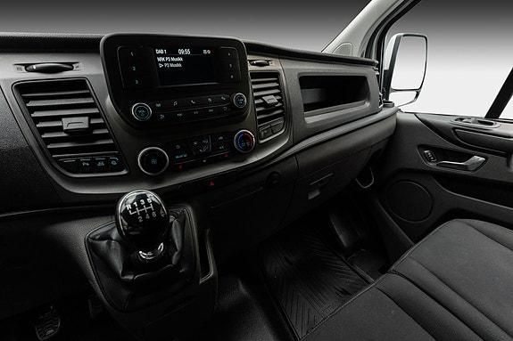 Ford Transit Custom 14 of 25