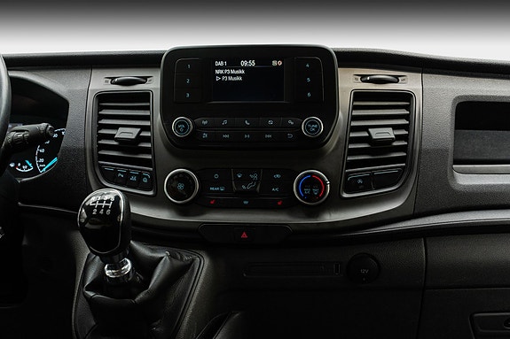 Ford Transit Custom 17 of 25