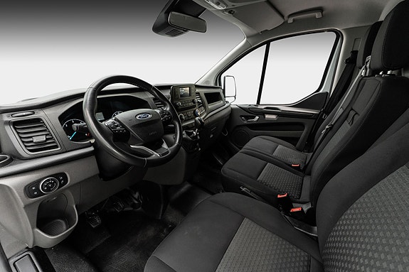 Ford Transit Custom 21 of 25