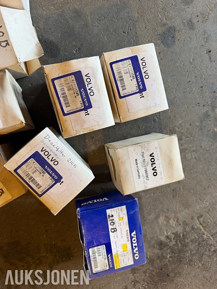 Volvo 9 STK. VOLVO FILTER – OPPLYST TIL VOLVO 210B – UBRUKT 3 of 4