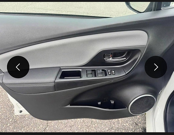 Toyota Yaris 6 of 19