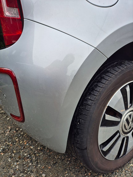 Volkswagen e-Up! 13 of 13