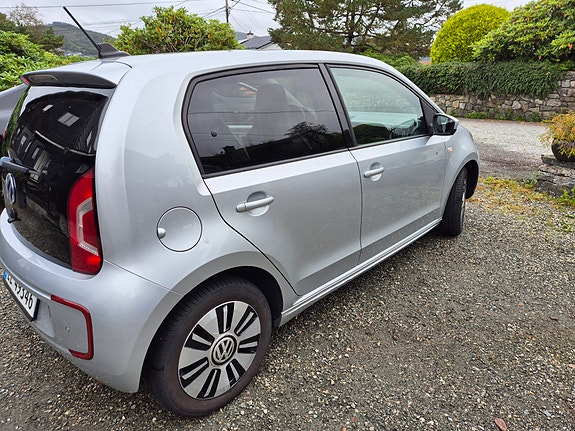Volkswagen e-Up! 5 of 13